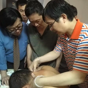 台湾三博士，恋上弧刃针