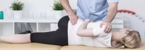 这几个动作可以缓解产后腰痛